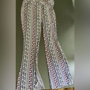 Pink Republic Claire pattern flare  pants